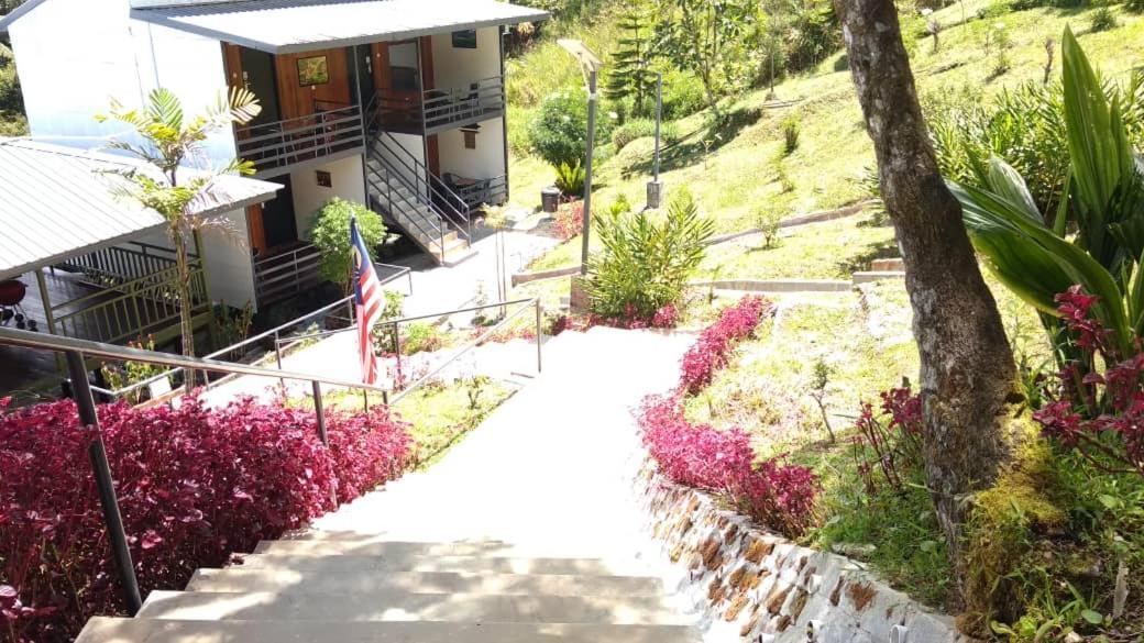 Ayana Holiday Resort Kampong Kundassan Exteriör bild