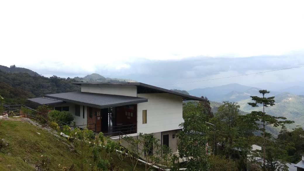 Ayana Holiday Resort Kampong Kundassan Exteriör bild