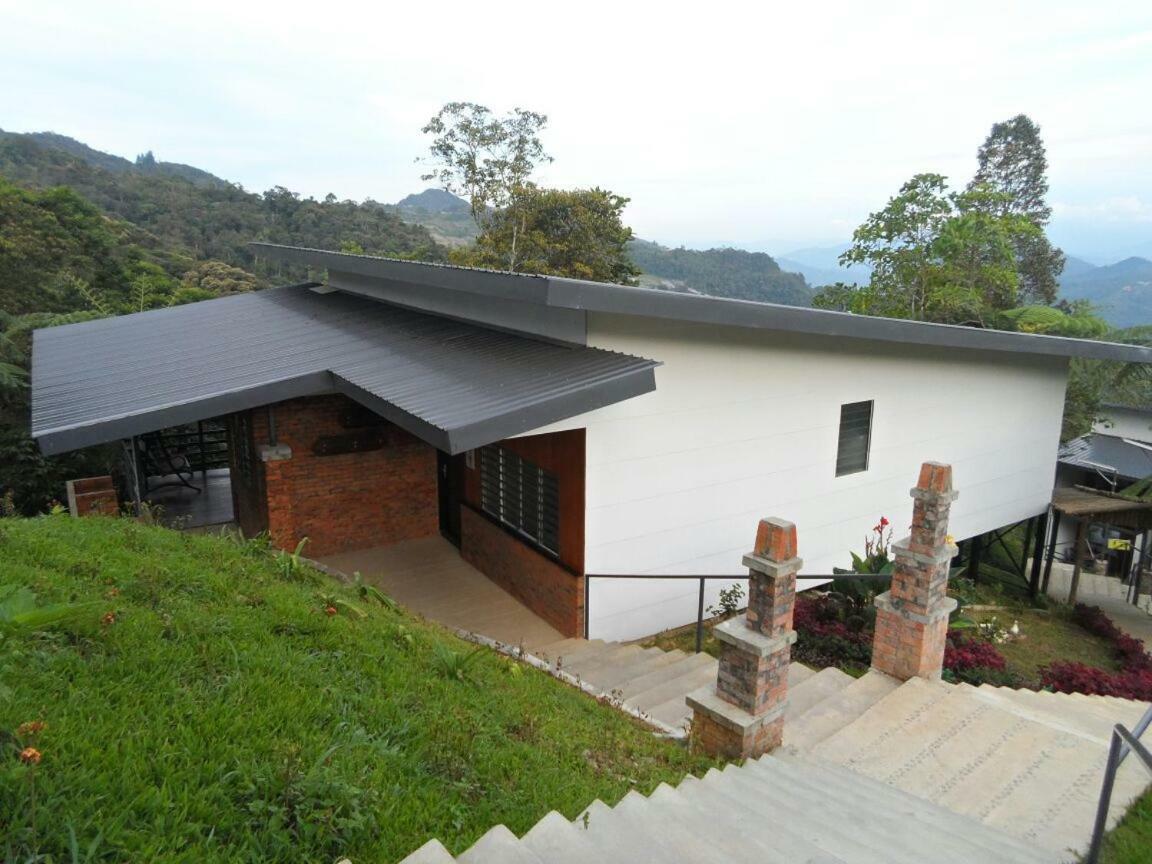 Ayana Holiday Resort Kampong Kundassan Exteriör bild